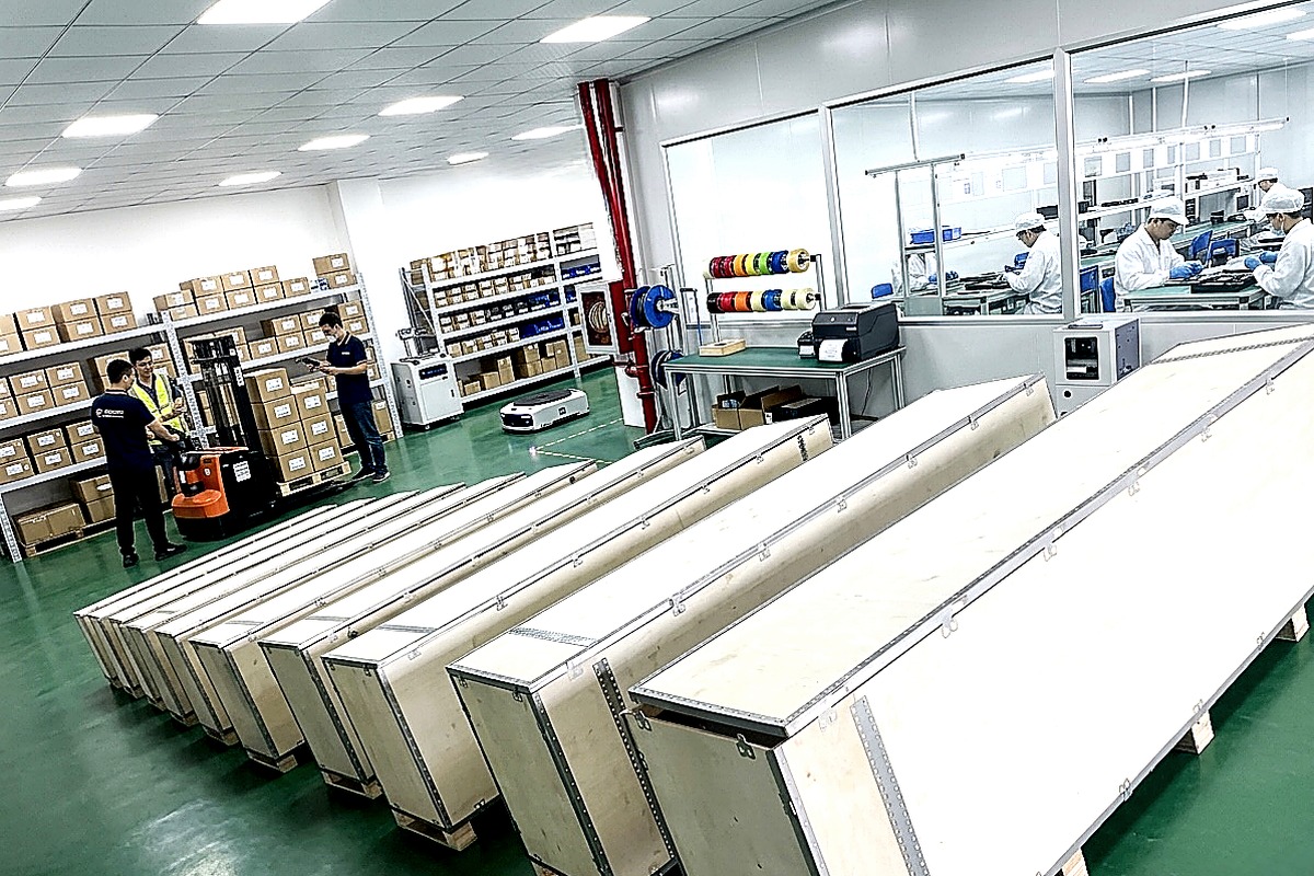 Export crating and global shipping